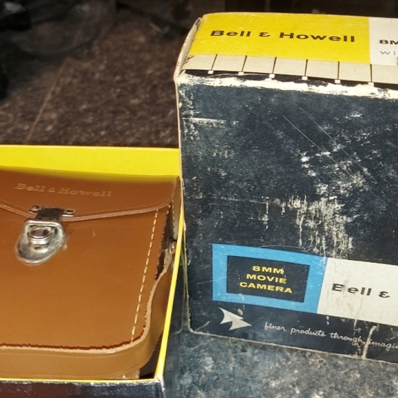 Bell & Howell 8mm movie camera - Picture 7 of 10